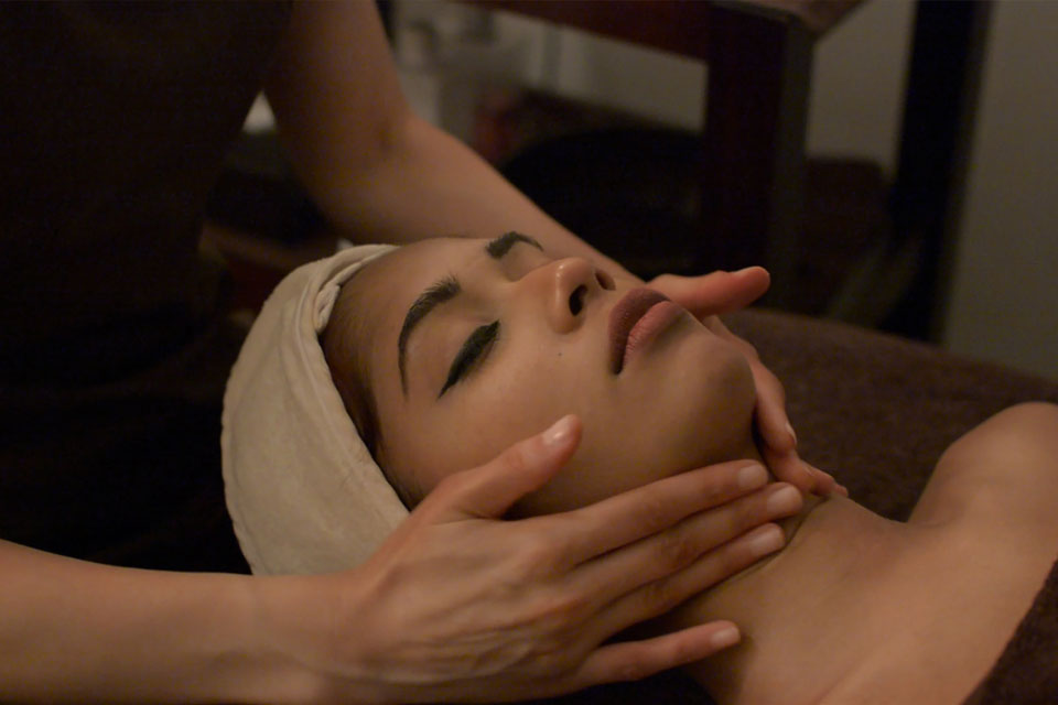 Expert Rejuvenating Facial Treatments