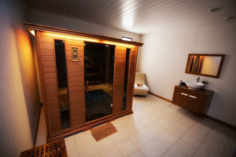 Infra-red sauna